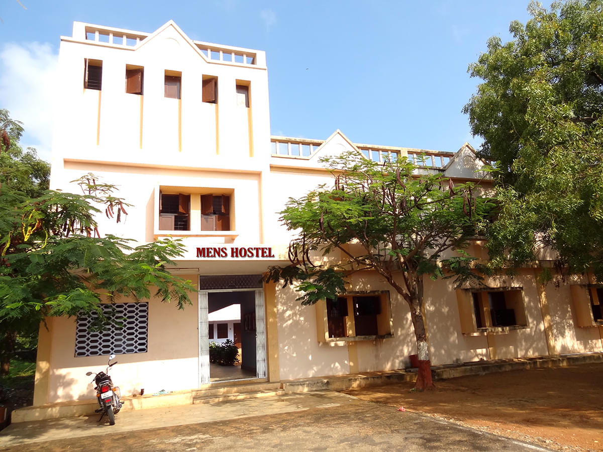 Dr. Sivanthi Aditanar College of Physical Education Tiruchendur Academic Building photo 3